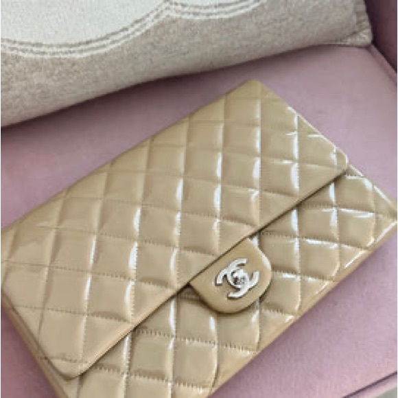 CHANEL CLUTCH ON CHAIN BAG (AUTHENTIC) - Picture 10 of 14